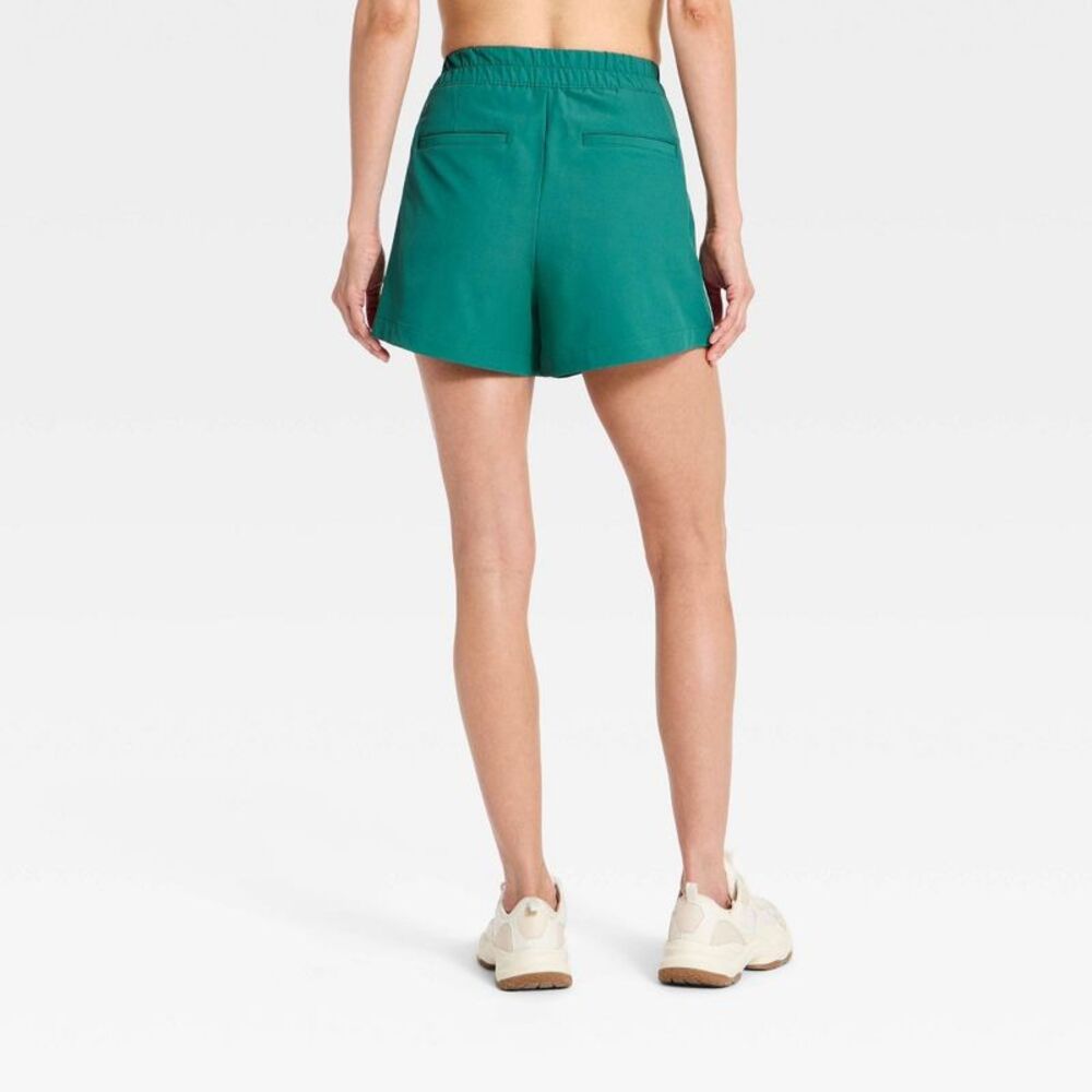 Women'S Woven High-Rise Pleated Golf Shorts - Forest Green M - Picture 2 of 4